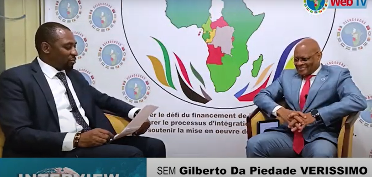 https://www.ceeac-webtv.org/Control/dossier_user/lotse@gmail.com/intervews02.png